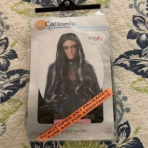 Never worn before “Bloody Mary” Halloween wig